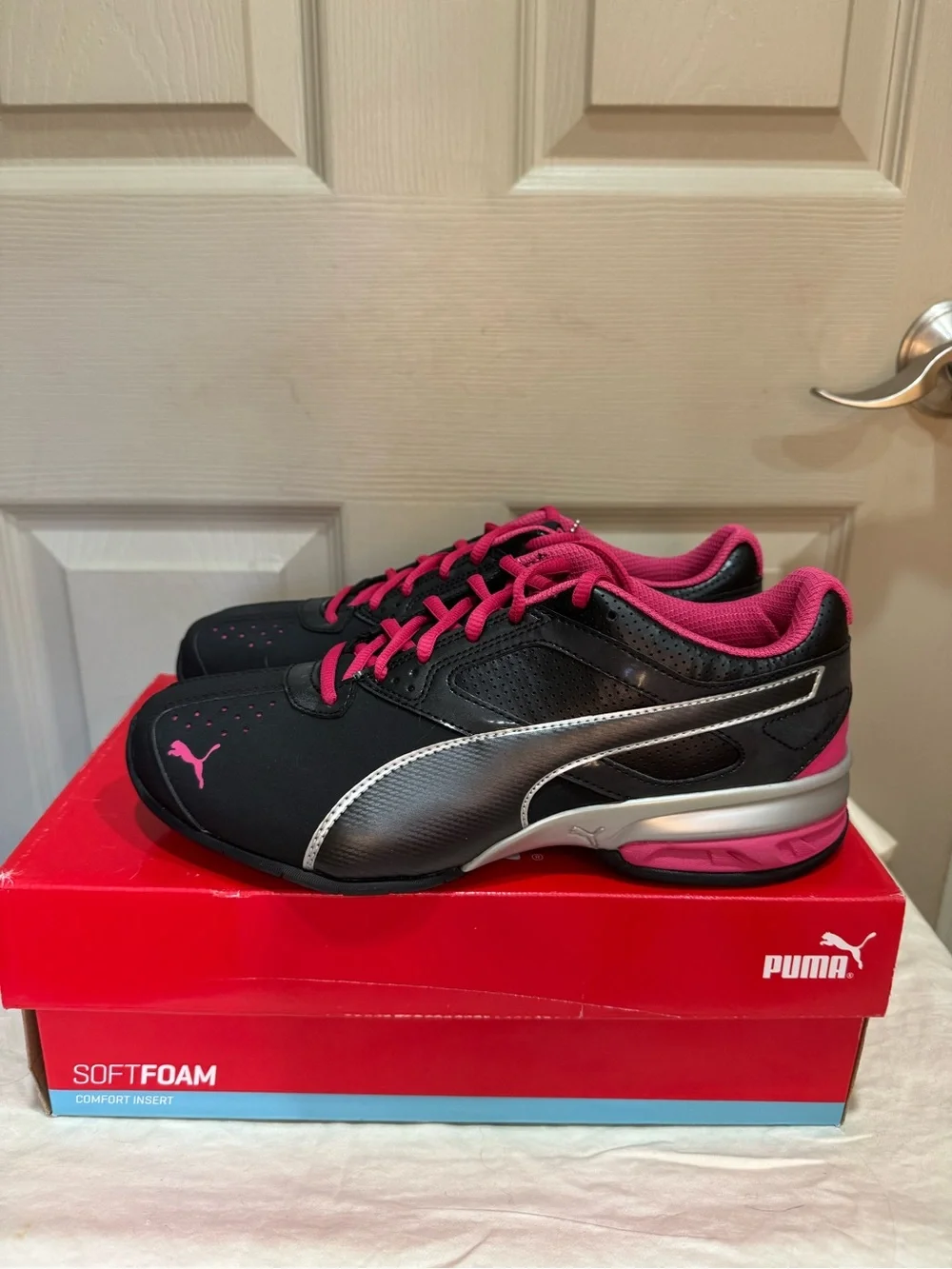 PUMA Tazon 6 Wn's FM Black Beetroot Women's Cross Train Sneaker SZ 9 NIB 189877